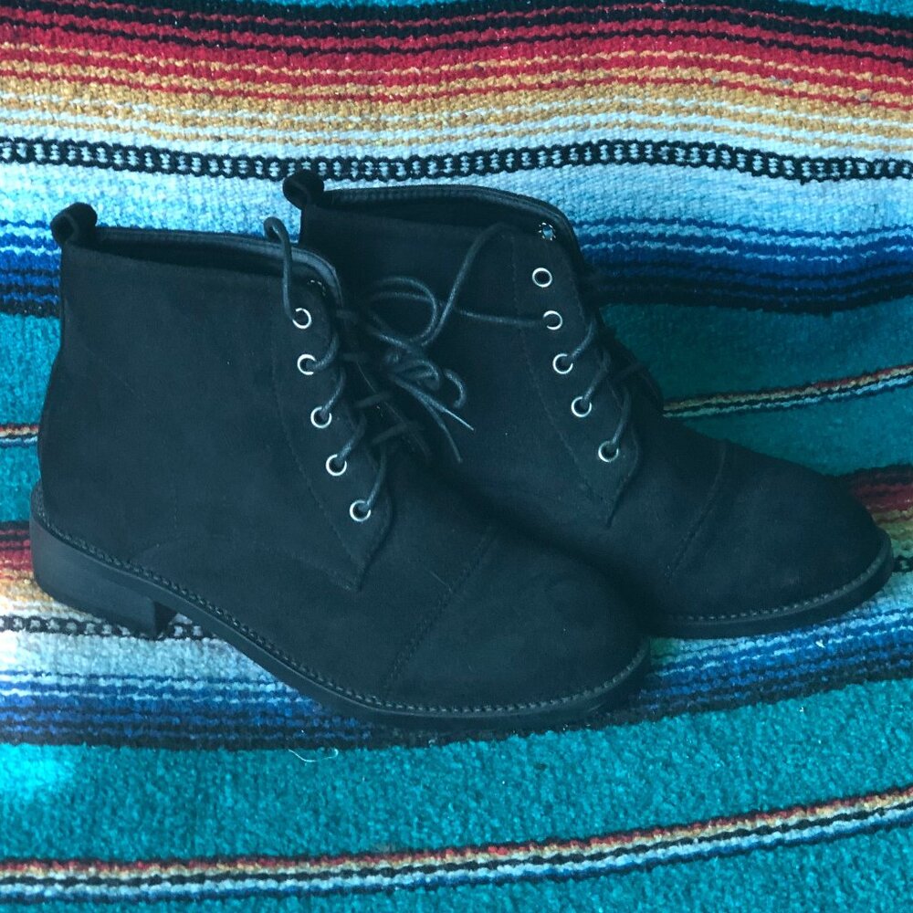 Women Faux Suede Lace-Up Short Boots, Black Matte Tiny Heel Dress Boots.